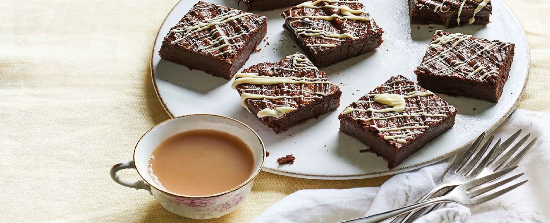 leftover easter egg traybake header.jpg