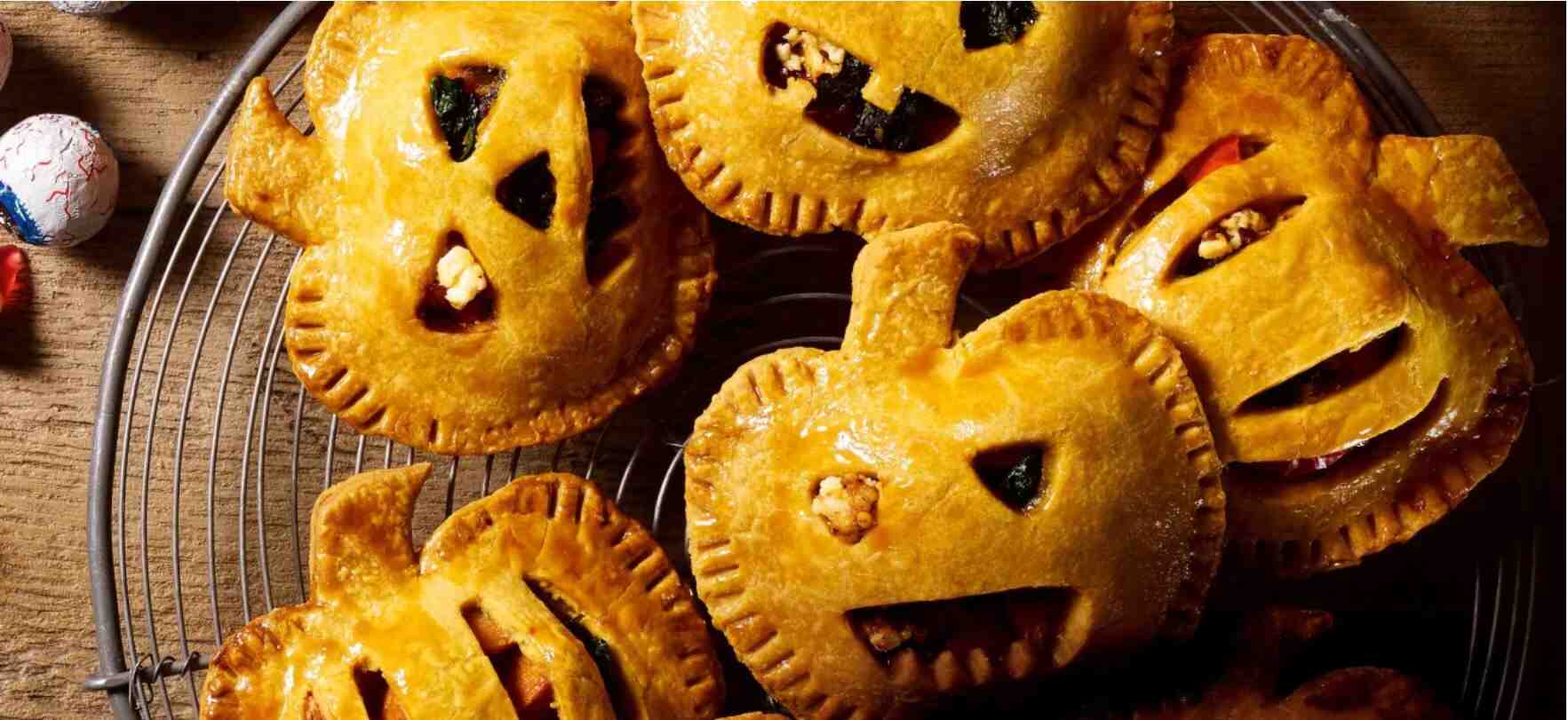 Jack o' lantern empanadas.JPG